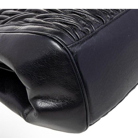 🔥SOLD🔥🔥COACH CARRIE Leather Handbag🔥 - Picture 5 of 10